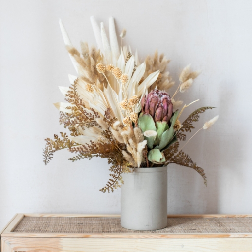 Fleurs séchées et plantes artificielles