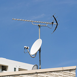 Antennes, paraboles et fixations