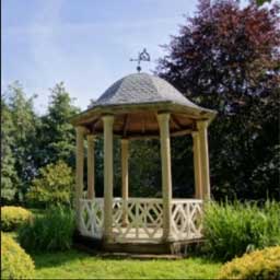Kiosques et pavillons de jardin