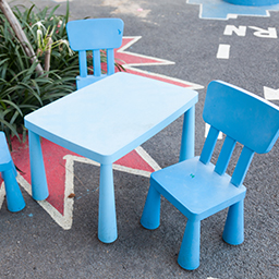 Mobilier de jardin enfant