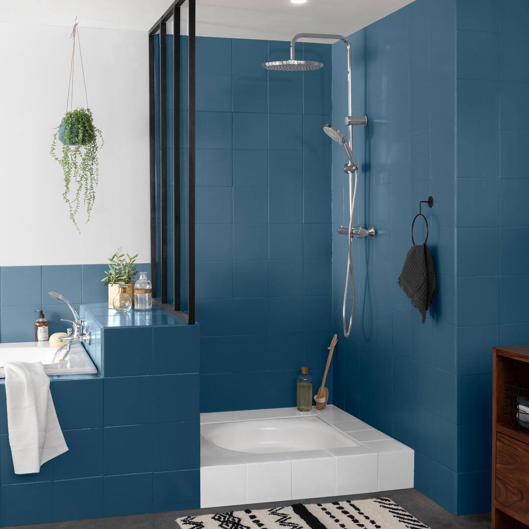 Peinture rénovation salle de bain Perfection bleu profond satin 2L - V33