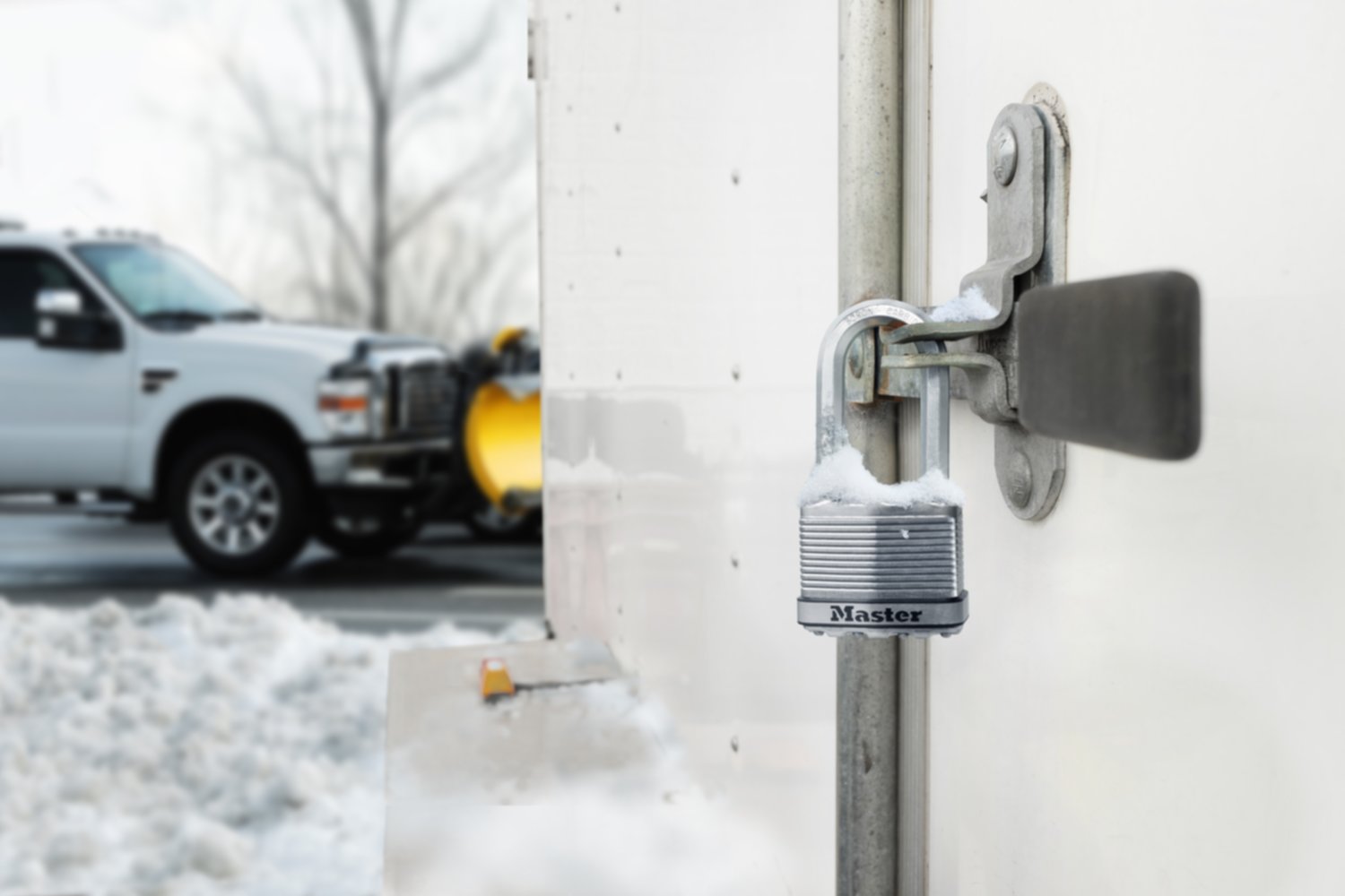 3 cadenas excell s'entrouvrant