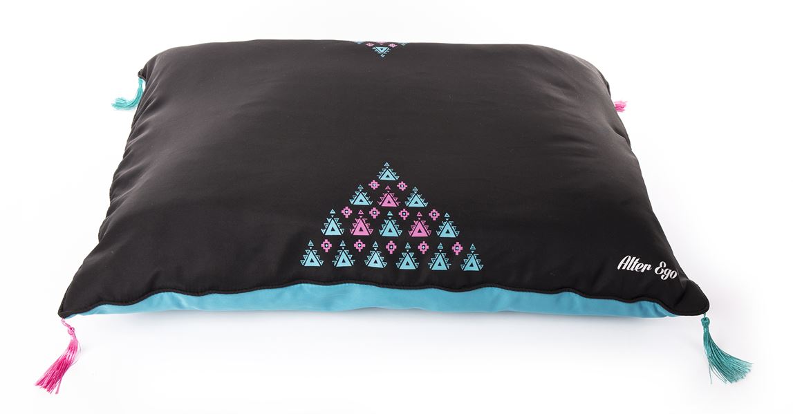 Coussin rectangulaire ethnique noir t70