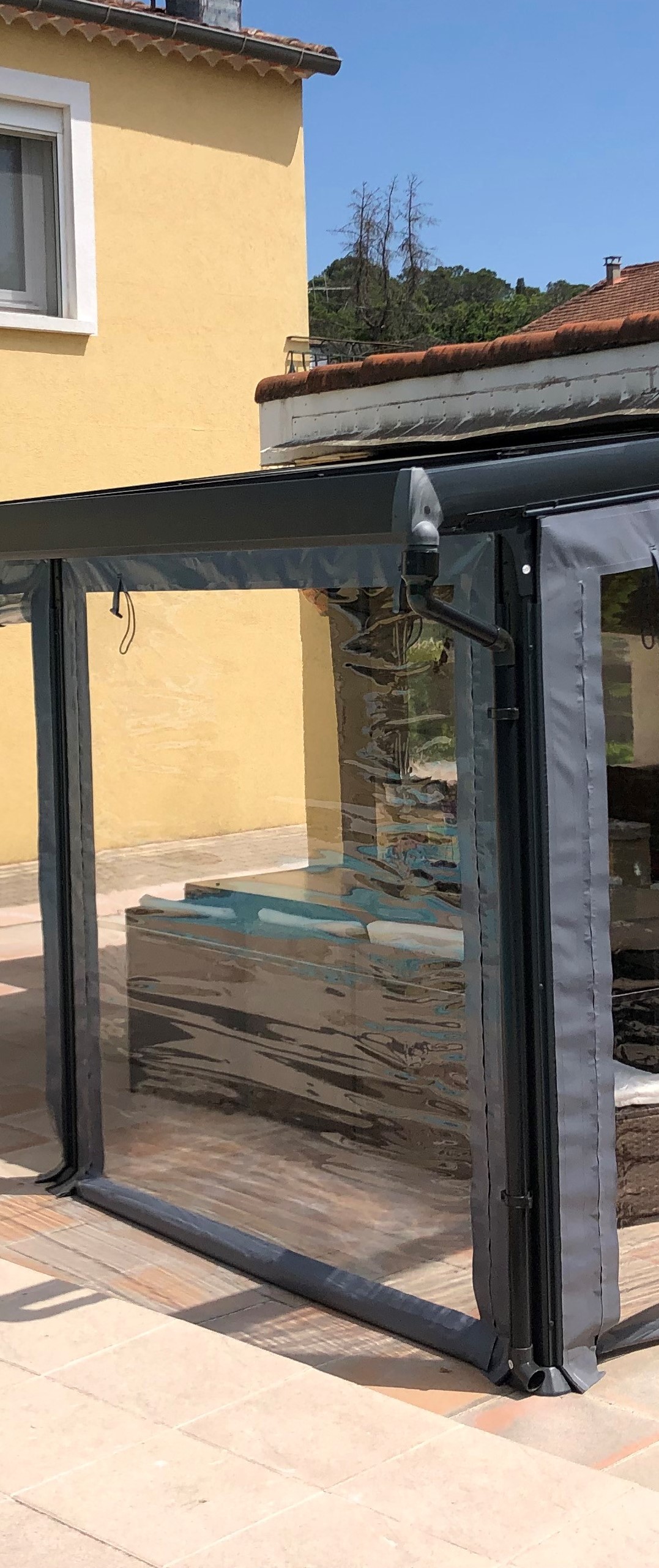 Fermeture frontale en PVC pour pergola ext. AZURA