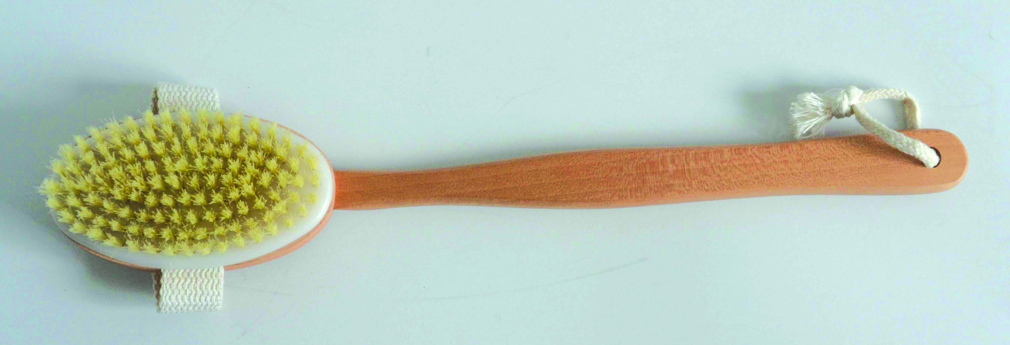 Brosse de bain en bois 42 cm