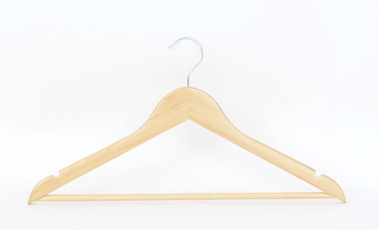 3 cintres en bois vernis 44x23x1,2cm