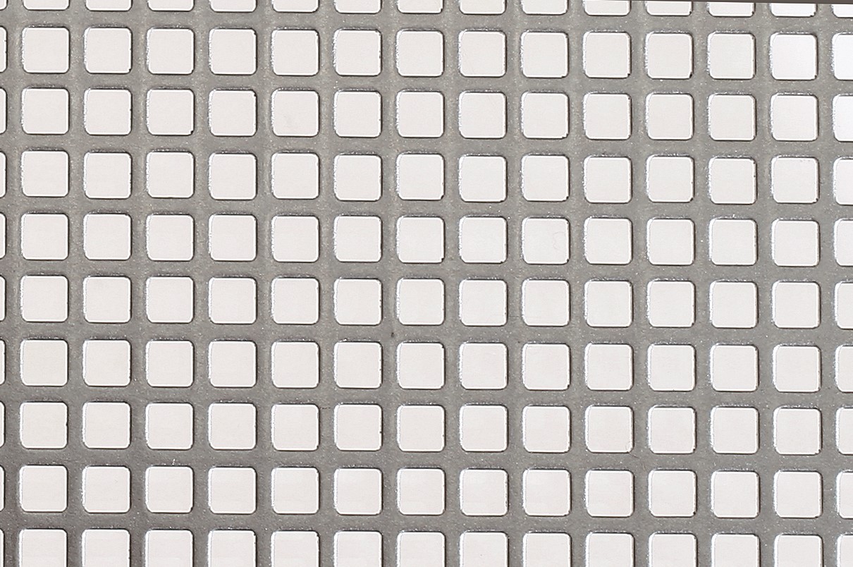 Tôle argente carrée perforée inox mm.50x40
