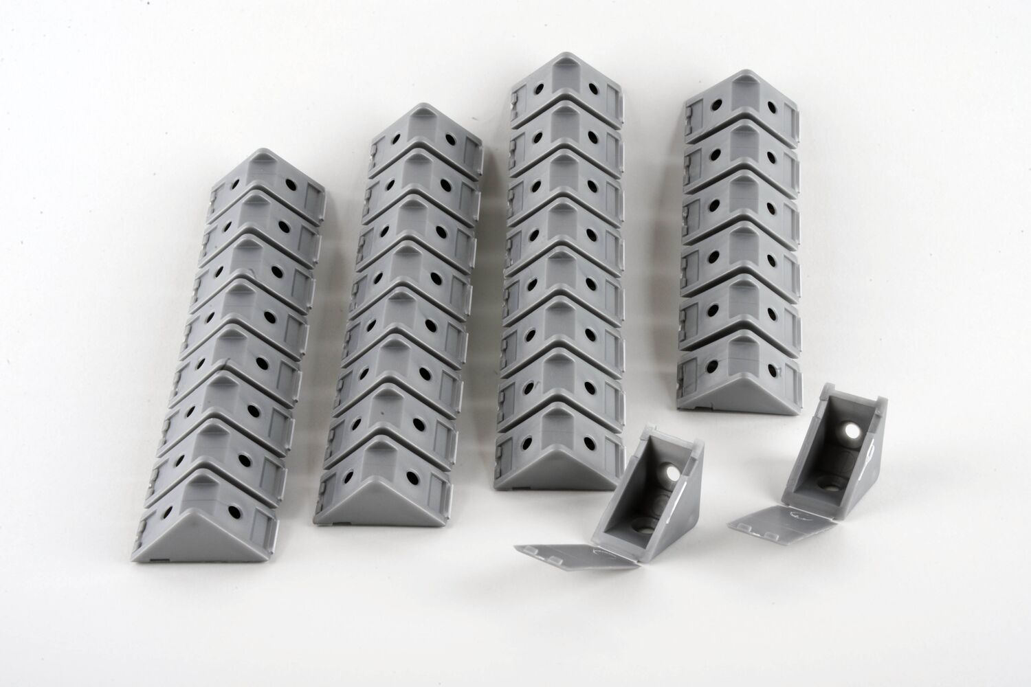 32 taquets d'assemblage Plastique gris alu