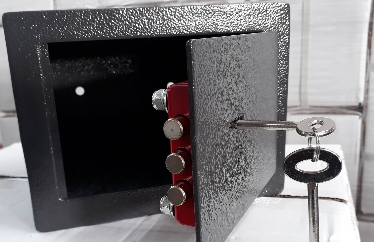 Coffret de sûreté à clé noir 4L - TECHNOSAFE