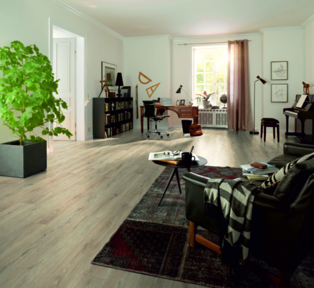 Revêtement de sol stratifié Chêne Melba beige 129,2x19,3x0,8cm - EGGER