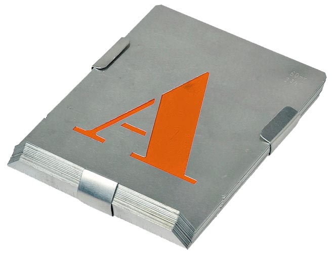 Jeu de 26 lettres pochoir - FISCHER 