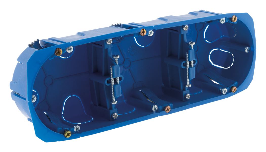 Boite encastrement triple multimat patte metal 67x 40 entraxe 71