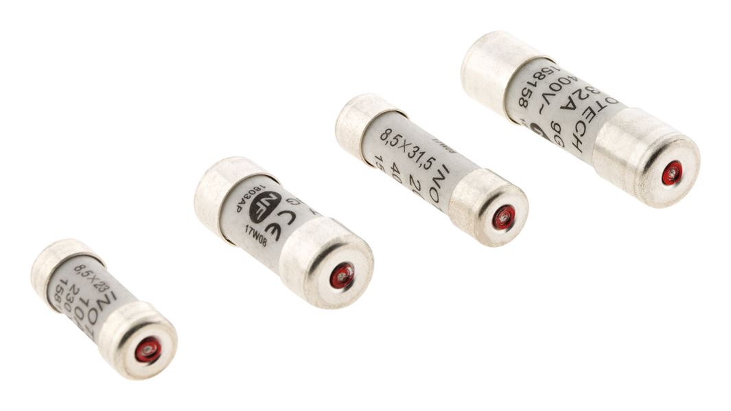 8 fusibles 3x 10a+3x 16a+1x20a+1x32a avec voyant nf - zenitech