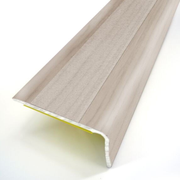 Nez de marche bouleau blanc 36x24/95 3m