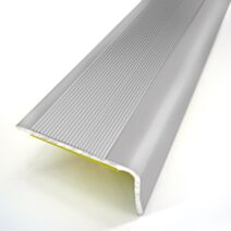 Nez de marche strié adhésif alu titium L.110 cm x l.36 mm - DINAC 